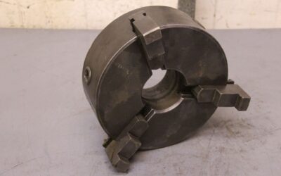 Dreibackenfutter von unbekannt - Durchmesser 215 mm