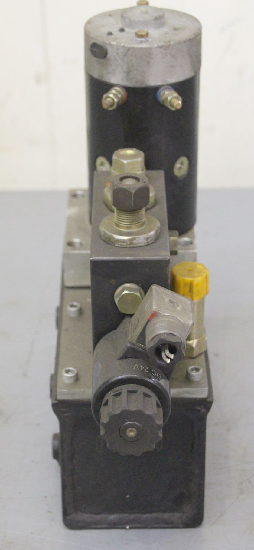 Hydraulikpumpe für Elektrostapler 24 V von Climax Handling - mit Hydrauliktank – Bild 4