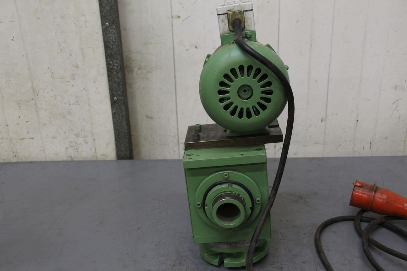 Innen-Rundschleifmaschine von unbekannt - Vorrichtung – Bild 3