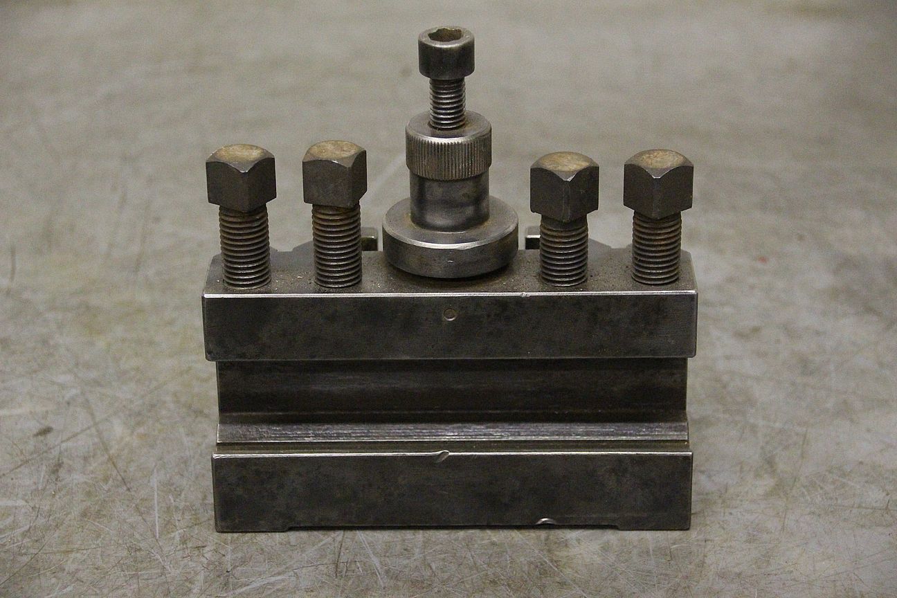 Schnellwechsel Stahlhalter von unbekannt - Aufnahmepunkte 112 mm – Bild 4