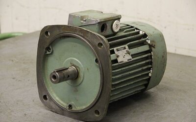 Elektromotor 1,5 kW 945 U/min von VEM - KMERA 100L6