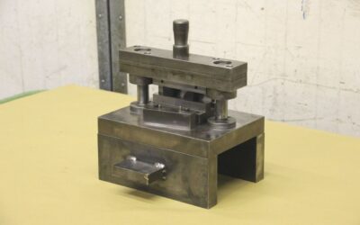 2 Säulen Stanzwerkzeug von unbekannt - 270/290/H325 mm