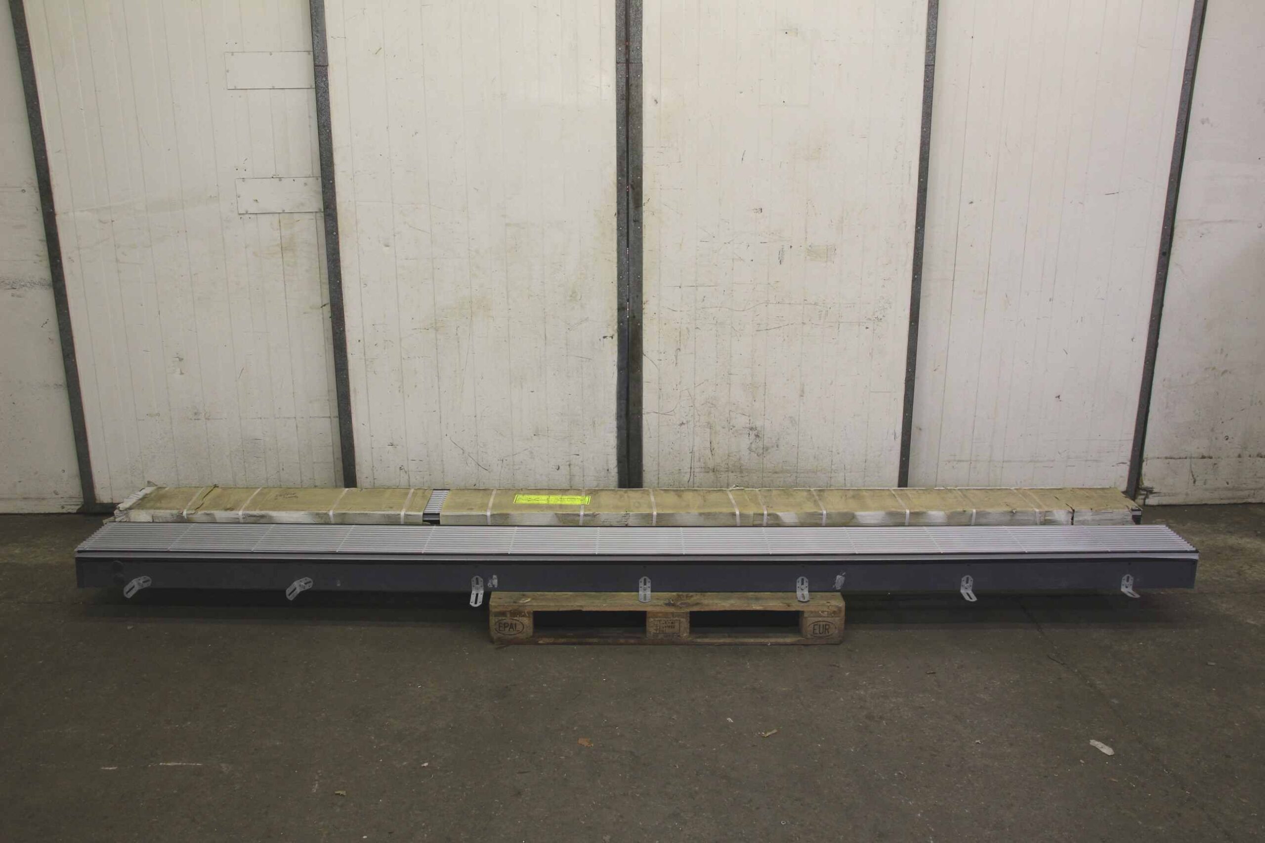 Unterflurkonvektor von unbekannt - 3900/260/H145 mm – Bild 3