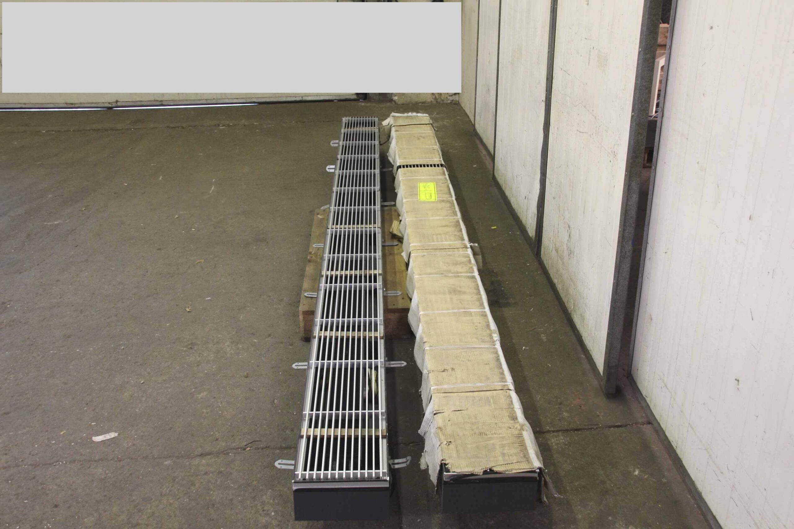 Unterflurkonvektor von unbekannt - 3900/260/H145 mm – Bild 4