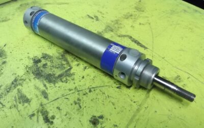 Alternative view of Pneumatikzylinder von Festo - DSW-63-200 PPV