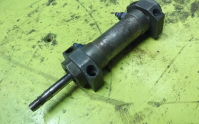 Pneumatikzylinder von unbekannt - Hub 25 mm