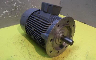 Alternative view of Elektromotor 0,35/0,5 kW 660/1325 U/min von P.I.V.-Antrieb - 90/8/4-142 541