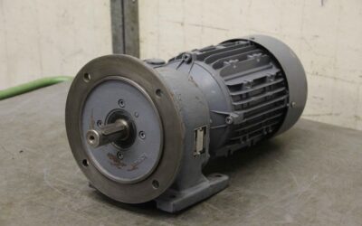 Getriebemotor 4 kW 104 U/min von Nord - SK 25XF-112 M/4 TF