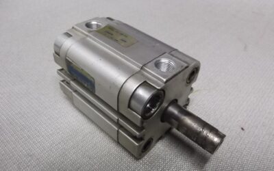 Alternative view of Kompaktzylinder von Festo - ADVUL-32-25-PA