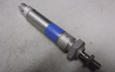 Alternative view of Rundzylinder von Festo - ESN-25-50 P