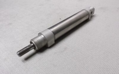 Pneumatikzylinder von unbekannt - Hub 80 mm