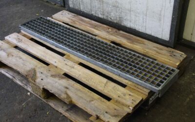 Gitterroste von Stahl - 1260 x 230 x 30 mm