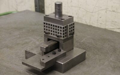 Alternative view of Stanzwerkzeug 10,5 x 23,5 mm von unbekannt - für U Profil