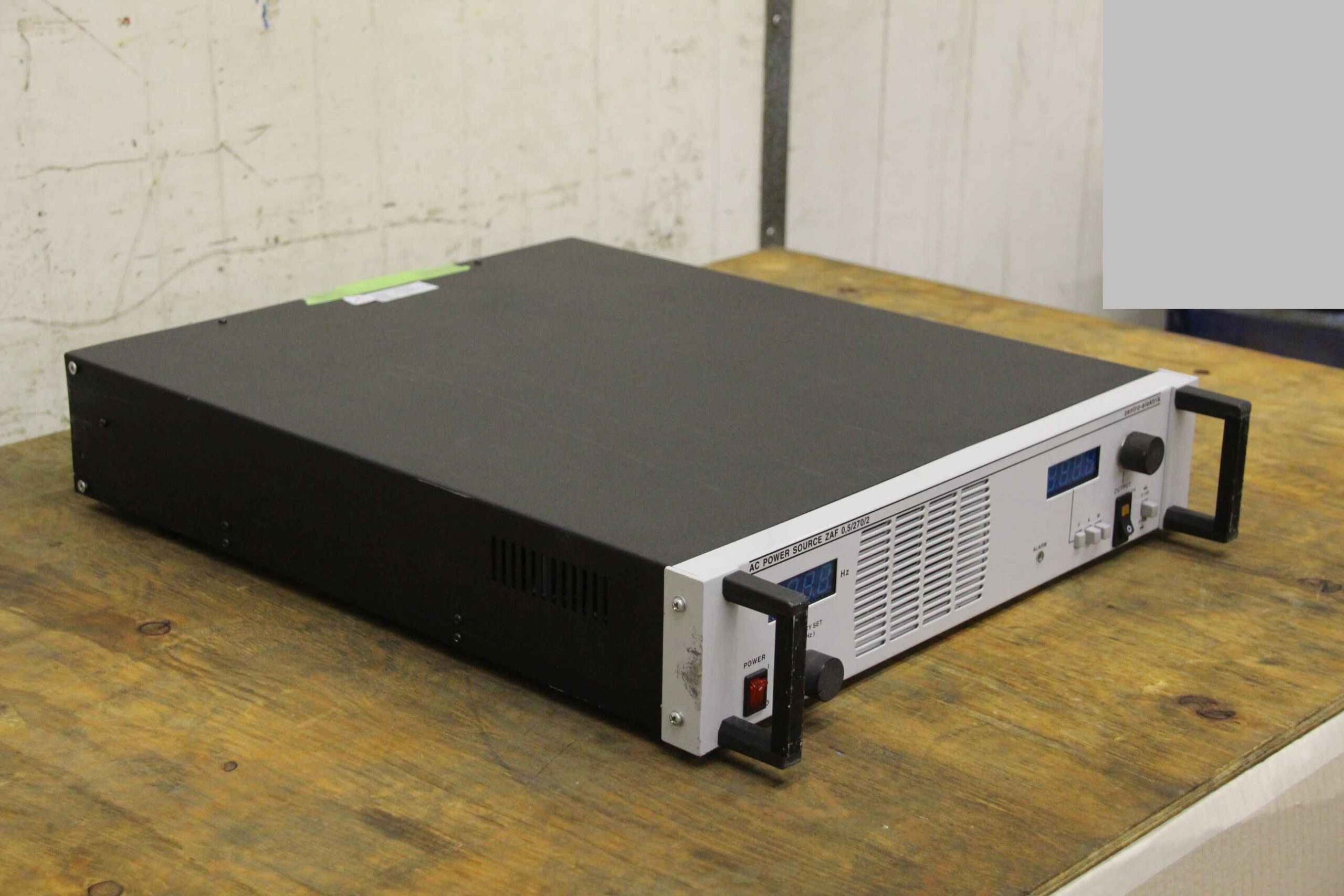 Frequenzumrichter 0,37 kW von Zentro-elektrik - ZAF 0,5/270/2 – Bild 2