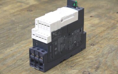 Steuerungsmodul von Schneider - LUCB12 BL LUB12