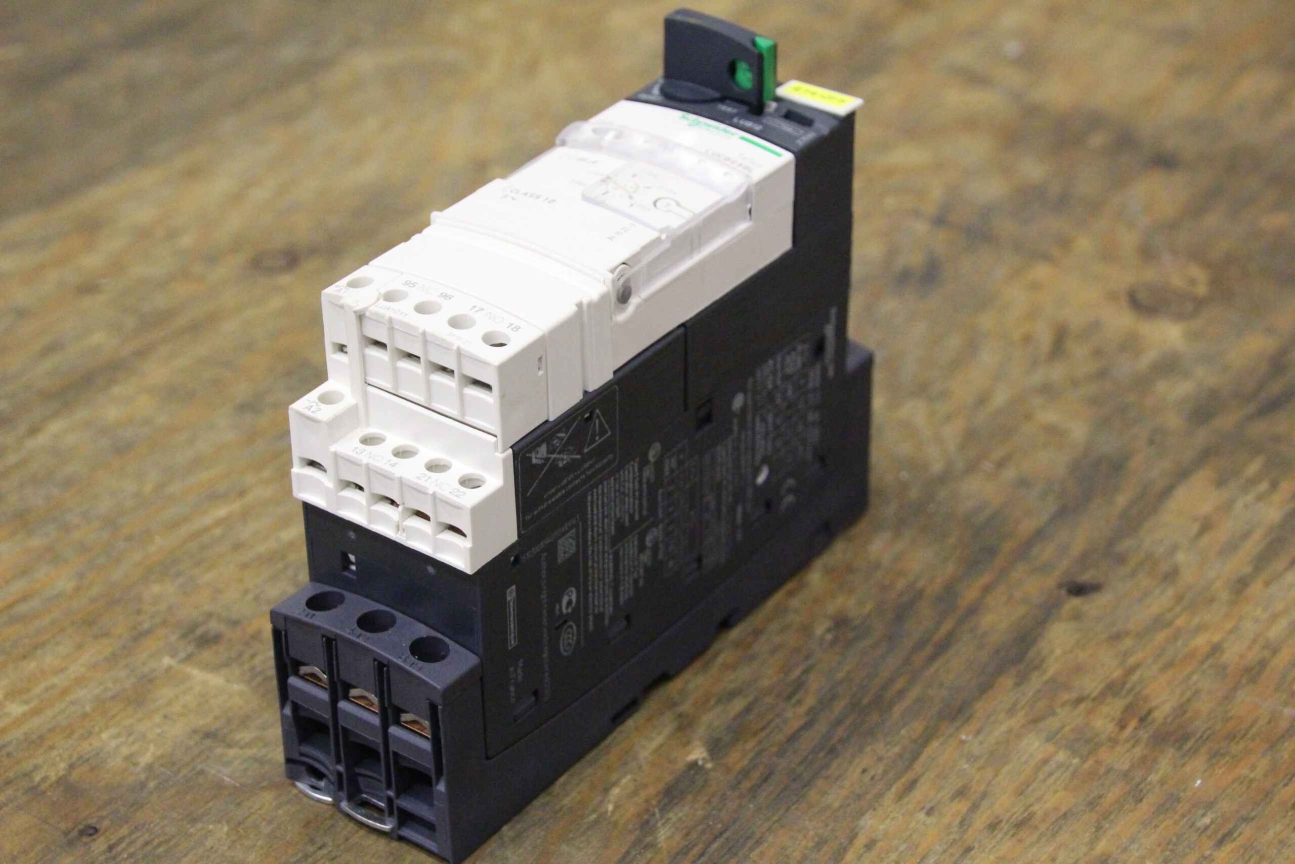 Steuerungsmodul von Schneider - LUCB05 BL LUB12