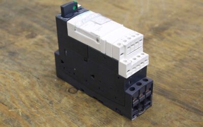 Alternative view of Steuerungsmodul von Schneider - LUCB05 BL  LUB12