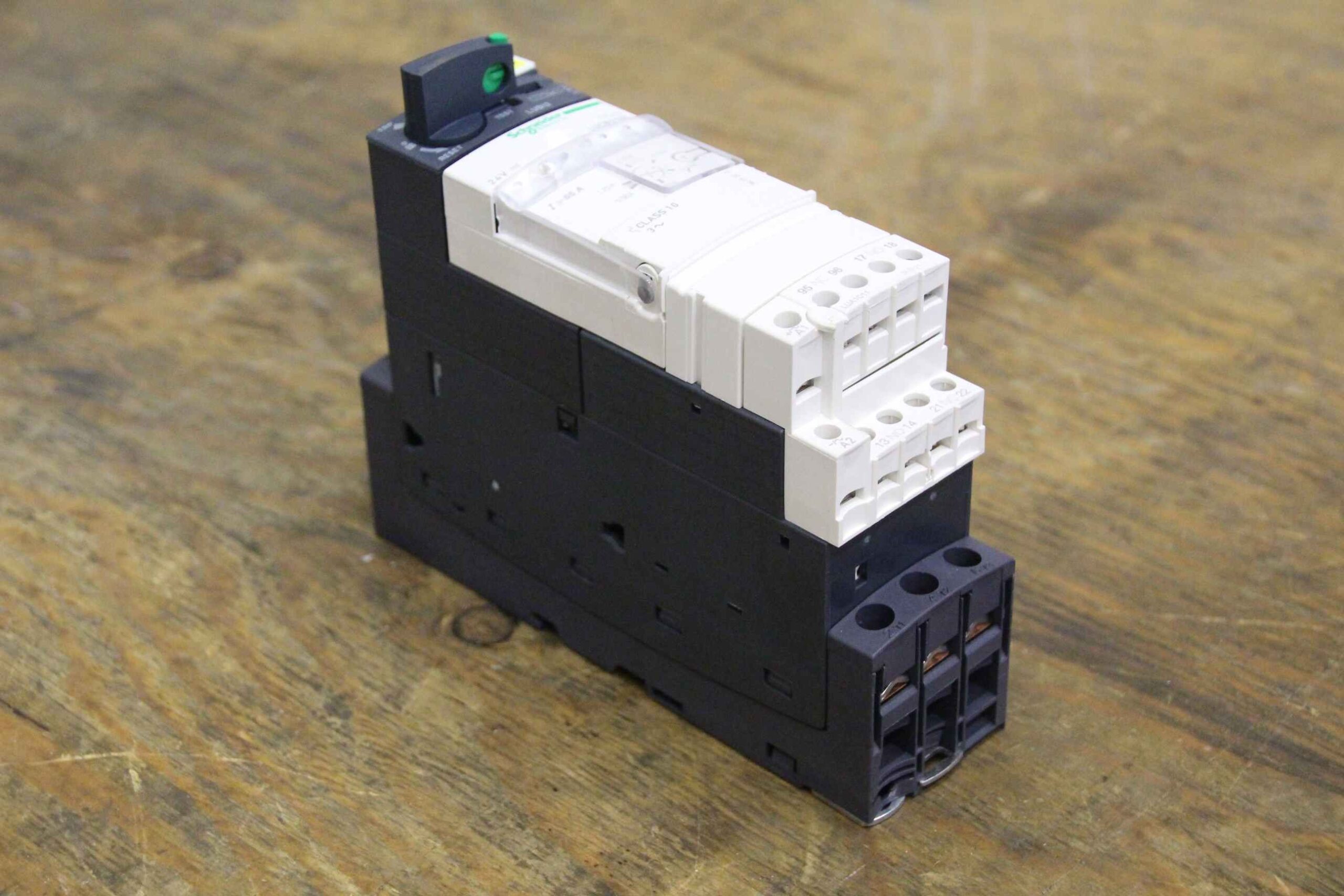 Steuerungsmodul von Schneider - LUCB05 BL LUB12 – Bild 2
