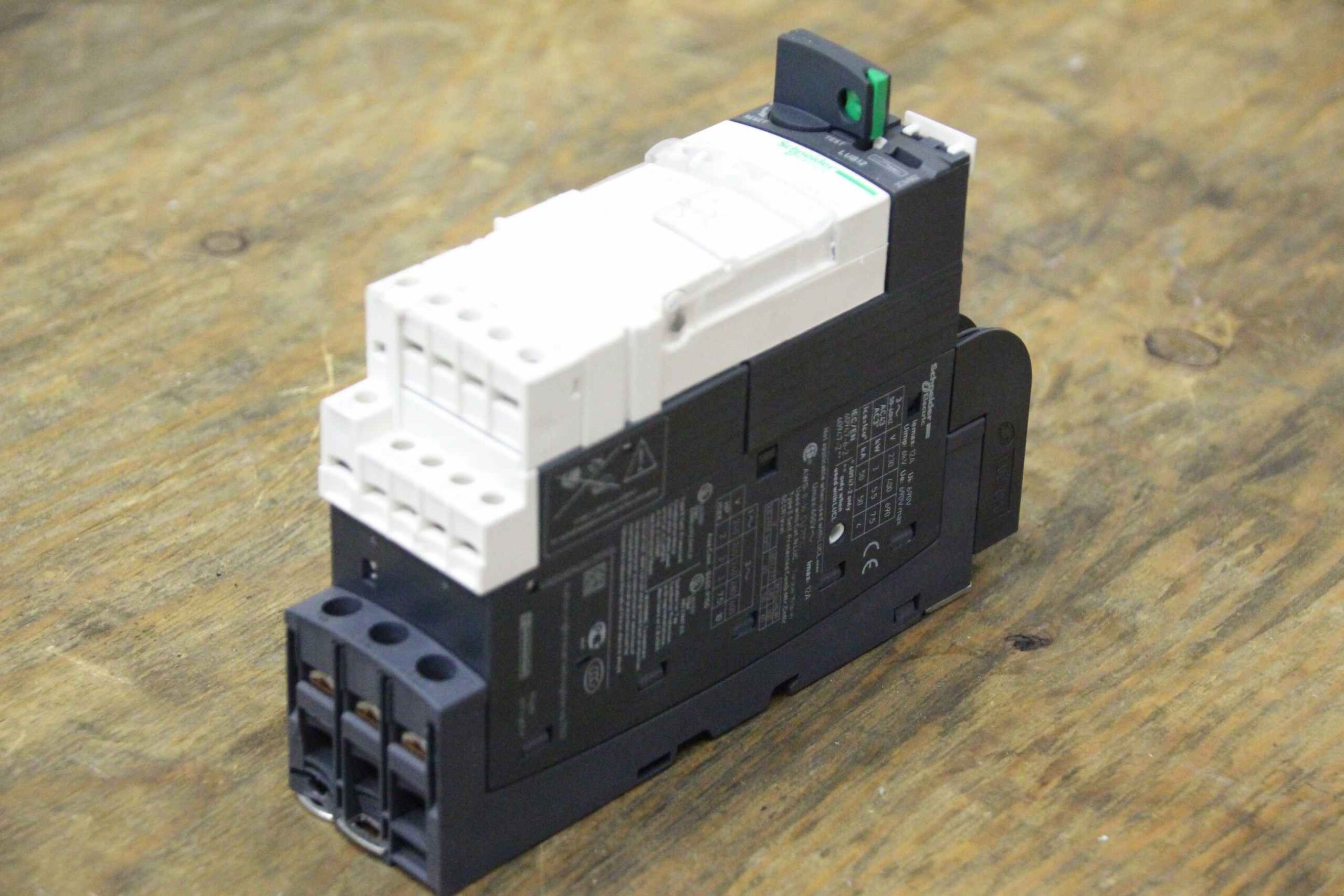 Steuerungsmodul von Schneider - LUCA 1X BL LUB12