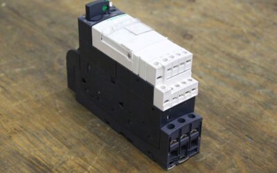 Alternative view of Steuerungsmodul von Schneider - LUCA 1X BL  LUB12