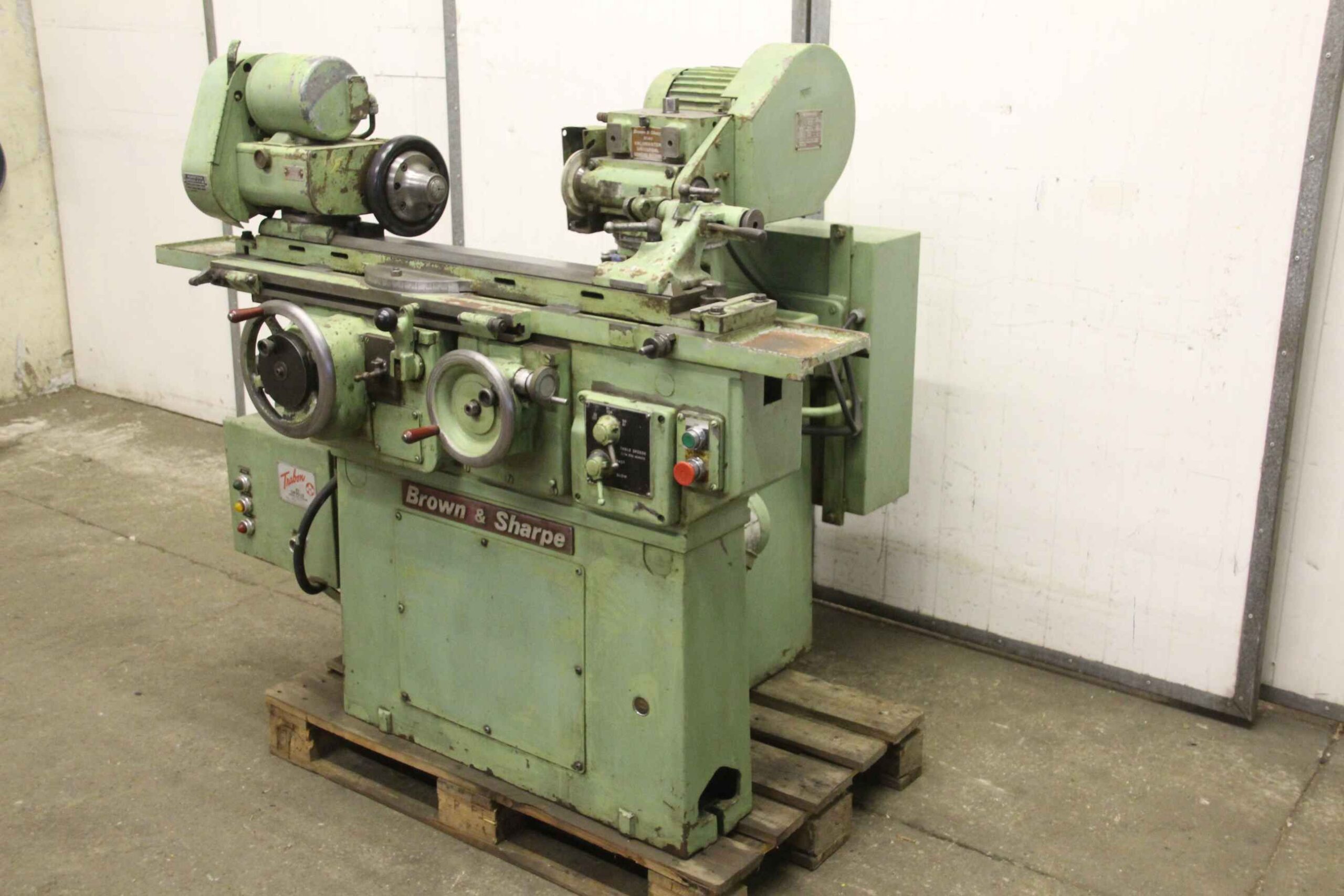 Rundschleifmaschine von Brown & Sharpe - 814U Valuemaster