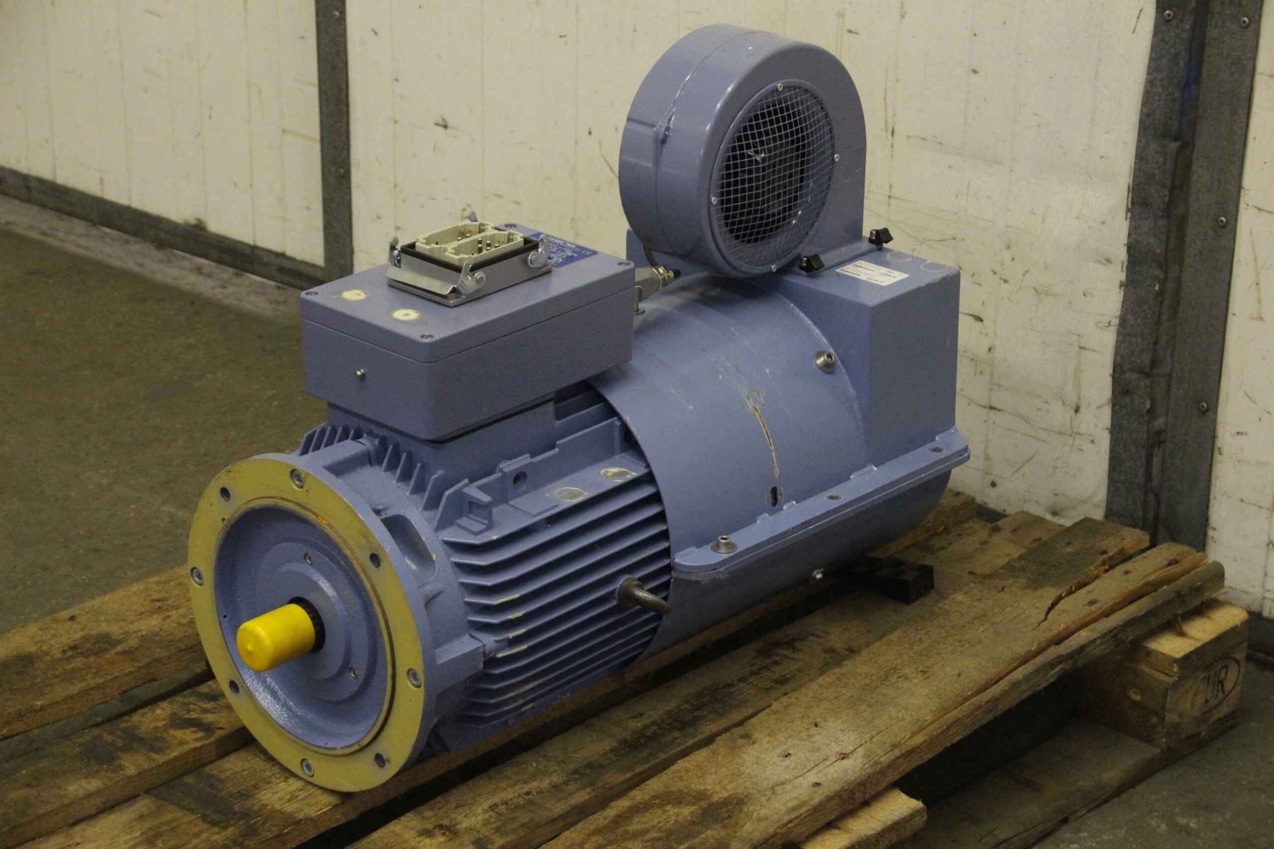 Servomotor 7,5 kW 1600 U/min von Ruckh - Pitch GM 160M-4/SSB