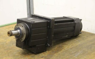 Servomotor 3,9 kW 197,4 U/min von Lenze - MDFKARS080-22