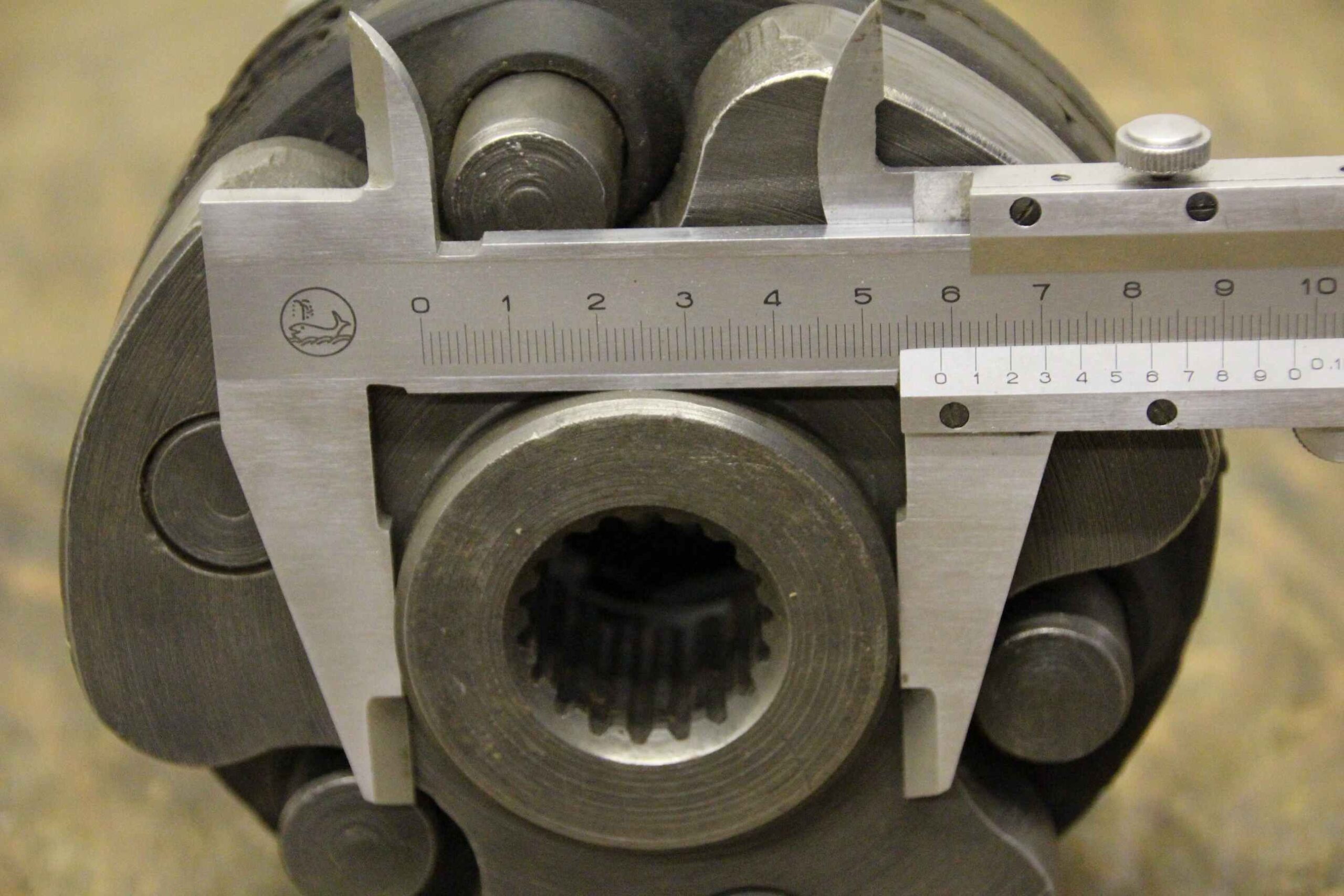 Klauenkupplung von unbekannt - Zahnwelle Durchmesser 40/30 mm – Bild 5