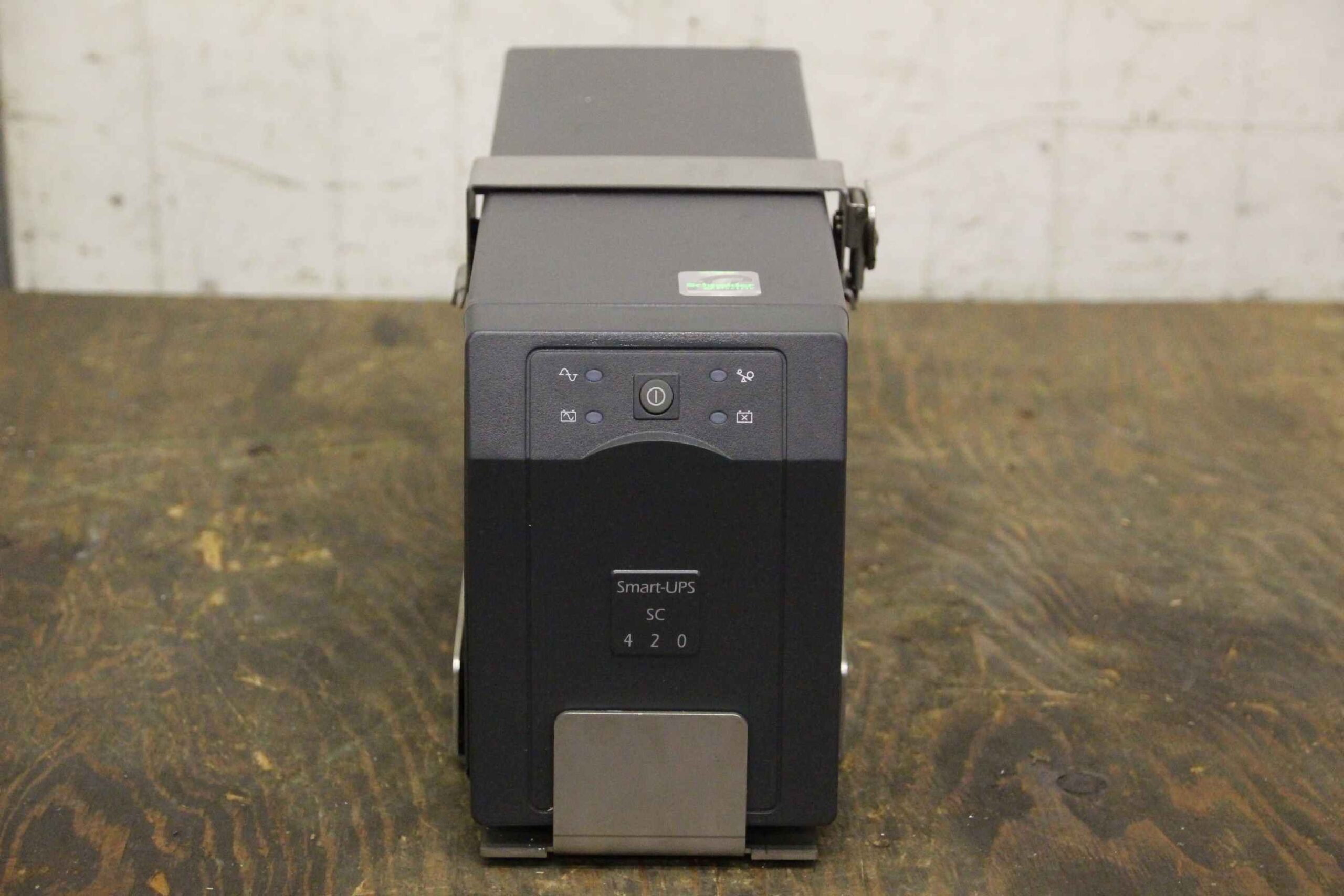 Stromversorgung von APC - Smart-UPS SC 420 – Bild 3