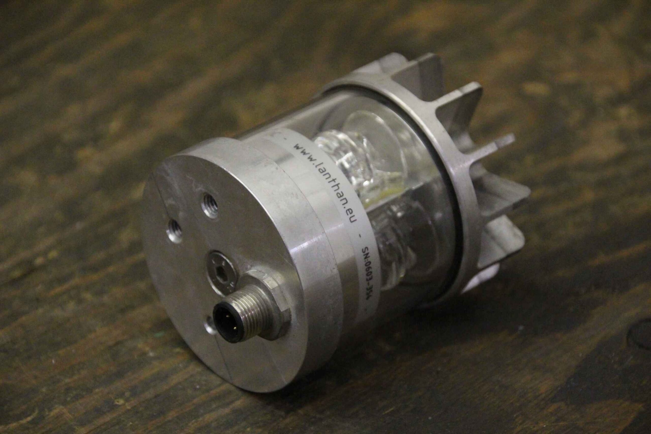 Gefahrenfeuer von lanthan - HF102DC