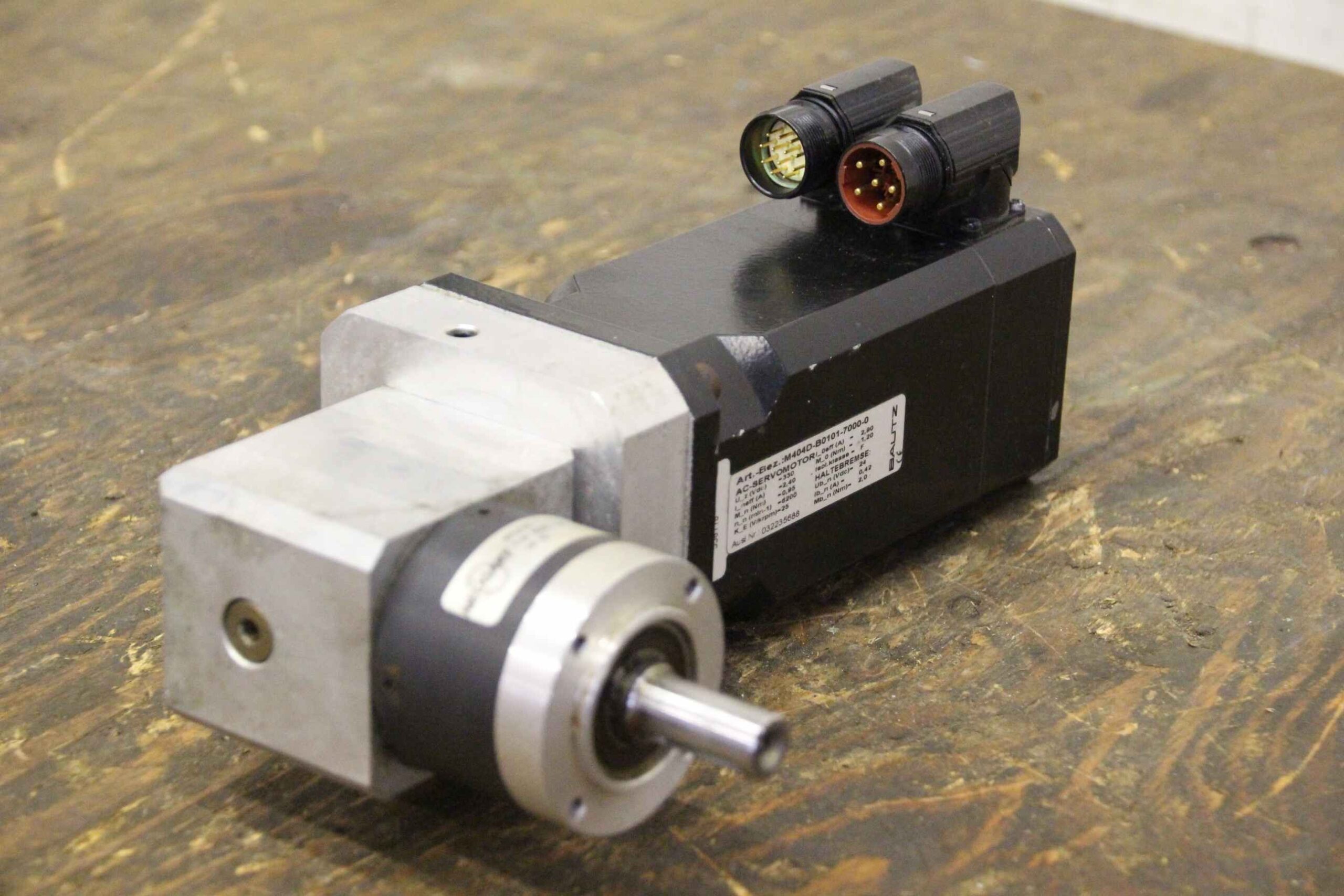 Servomotor von Bautz - M404D-B0101-7000-0