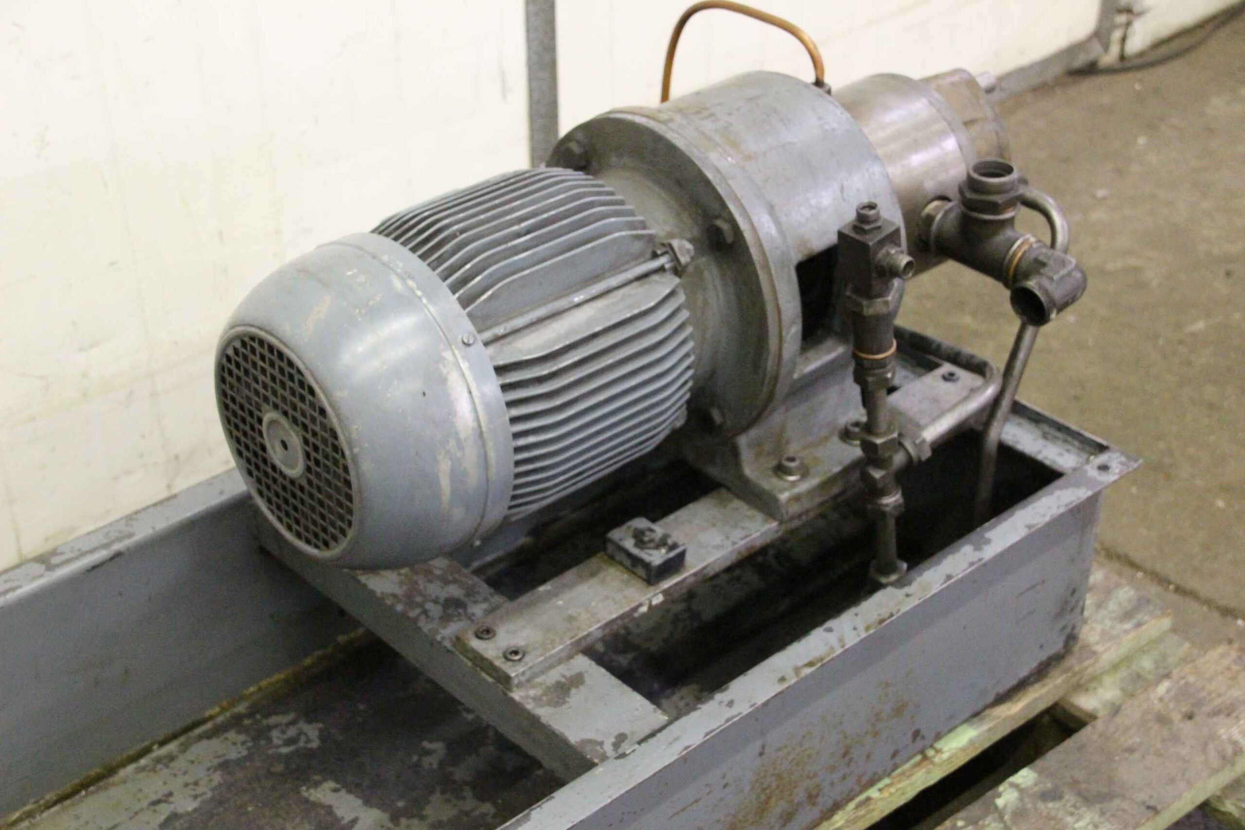 Kühlwasserpumpe von Forst-Enor - mit Behälter – Bild 7