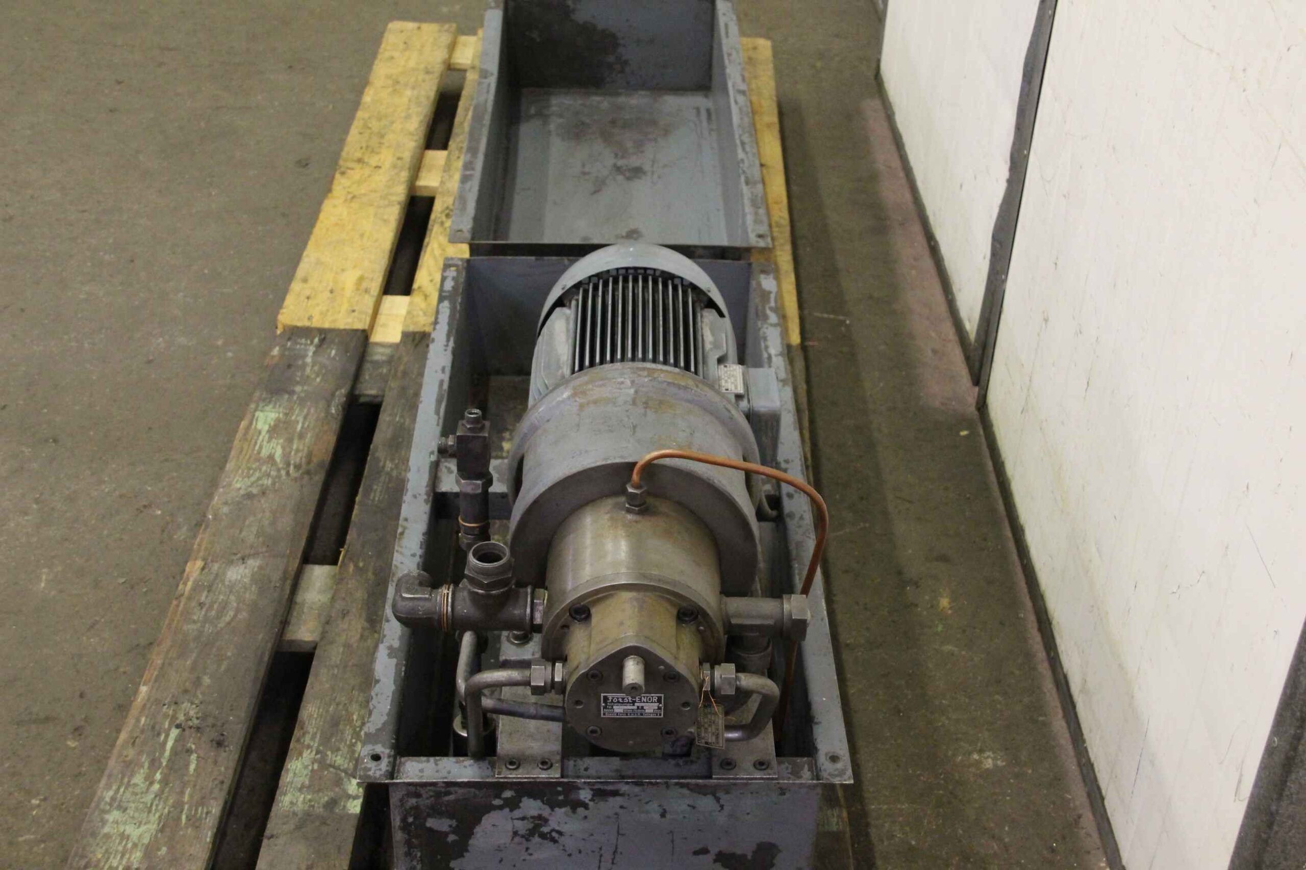 Kühlwasserpumpe von Forst-Enor - mit Behälter – Bild 8