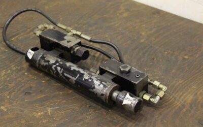 Hydraulikzylinder von unbekannt - Hub 140 mm