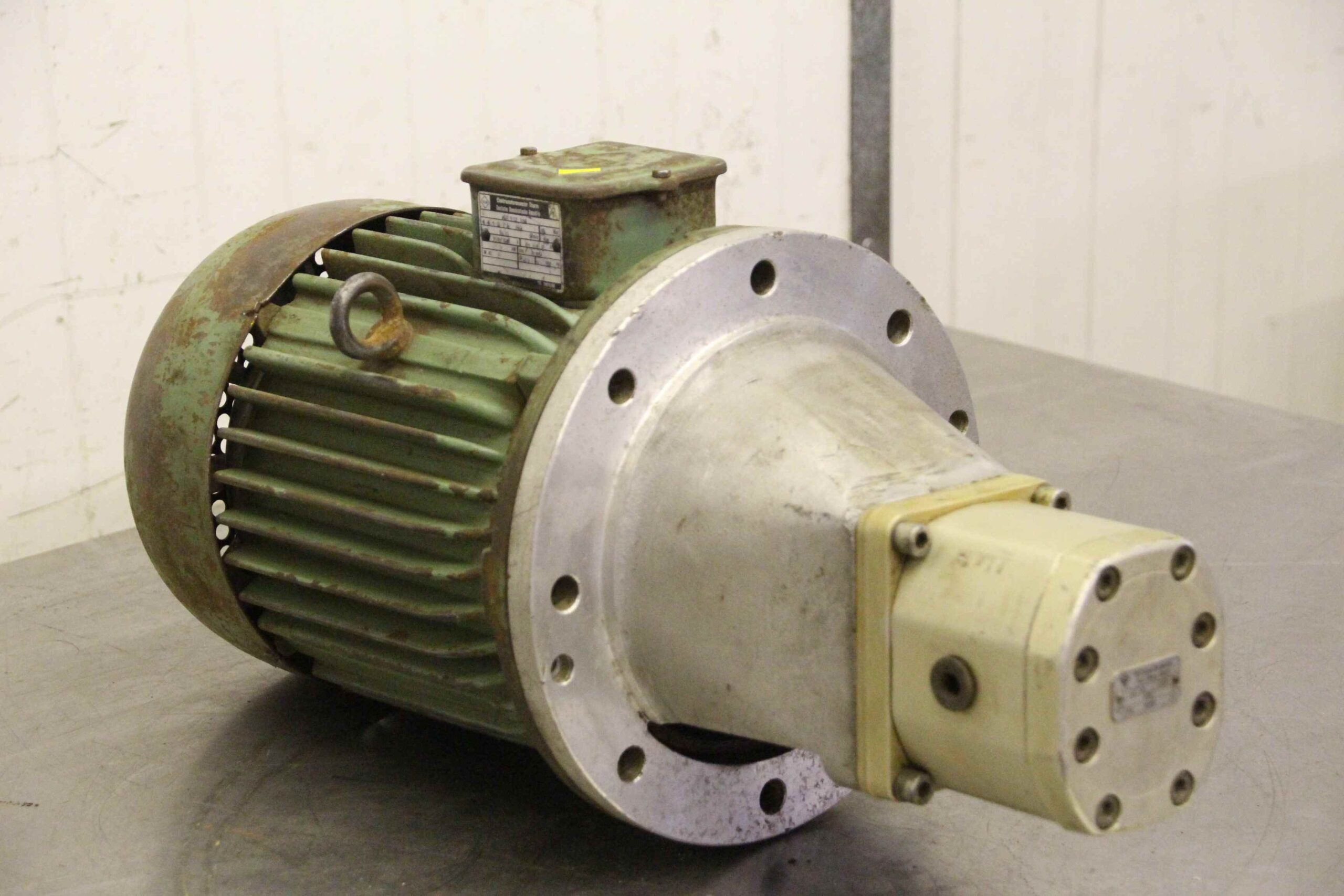 Hydraulikaggregat 3,0 kW 1430 U/min von Orsta - A10 TGL 10859 – Bild 2