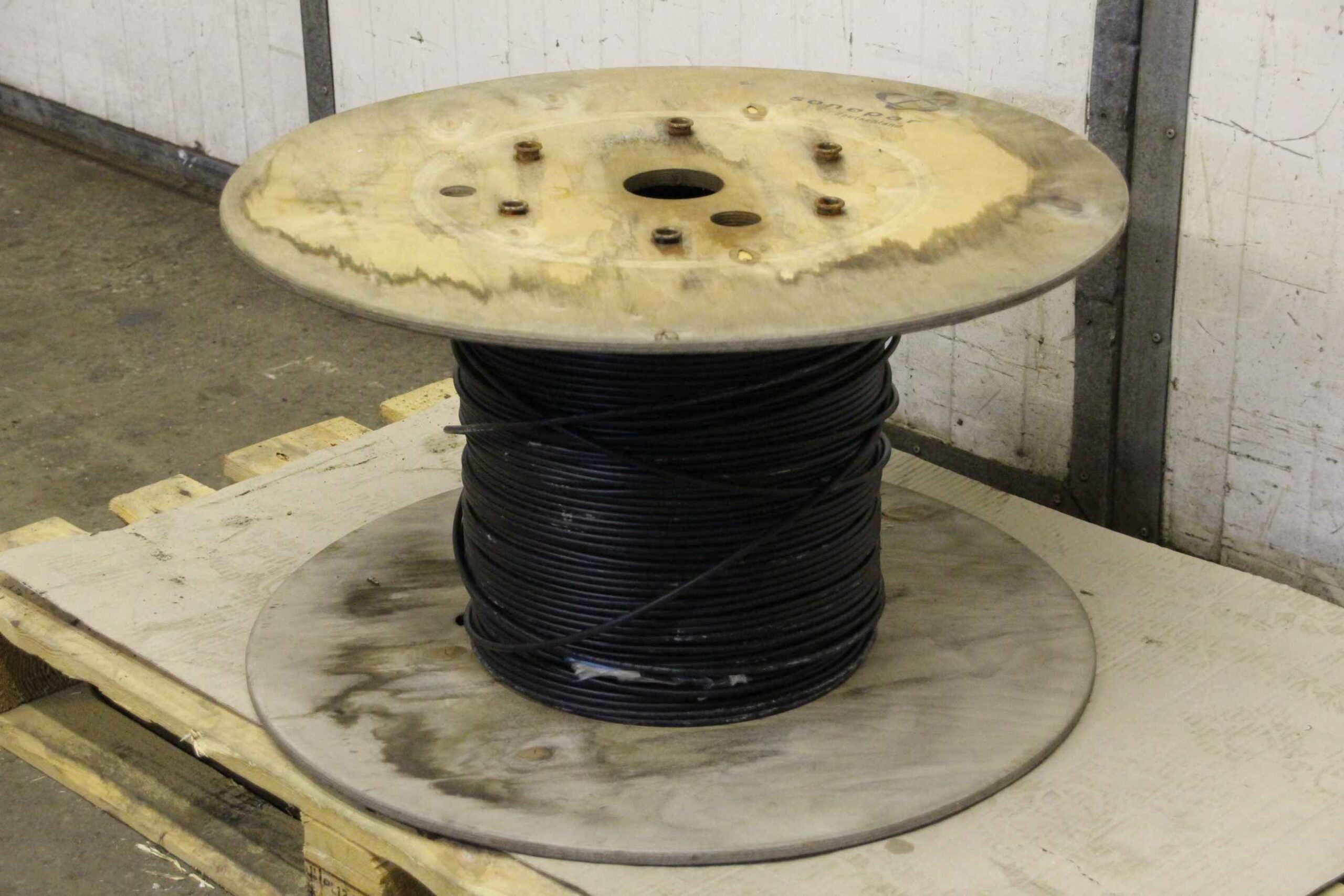 Glasfaserkabel von Acome - 4x50/125 OM2 N6997