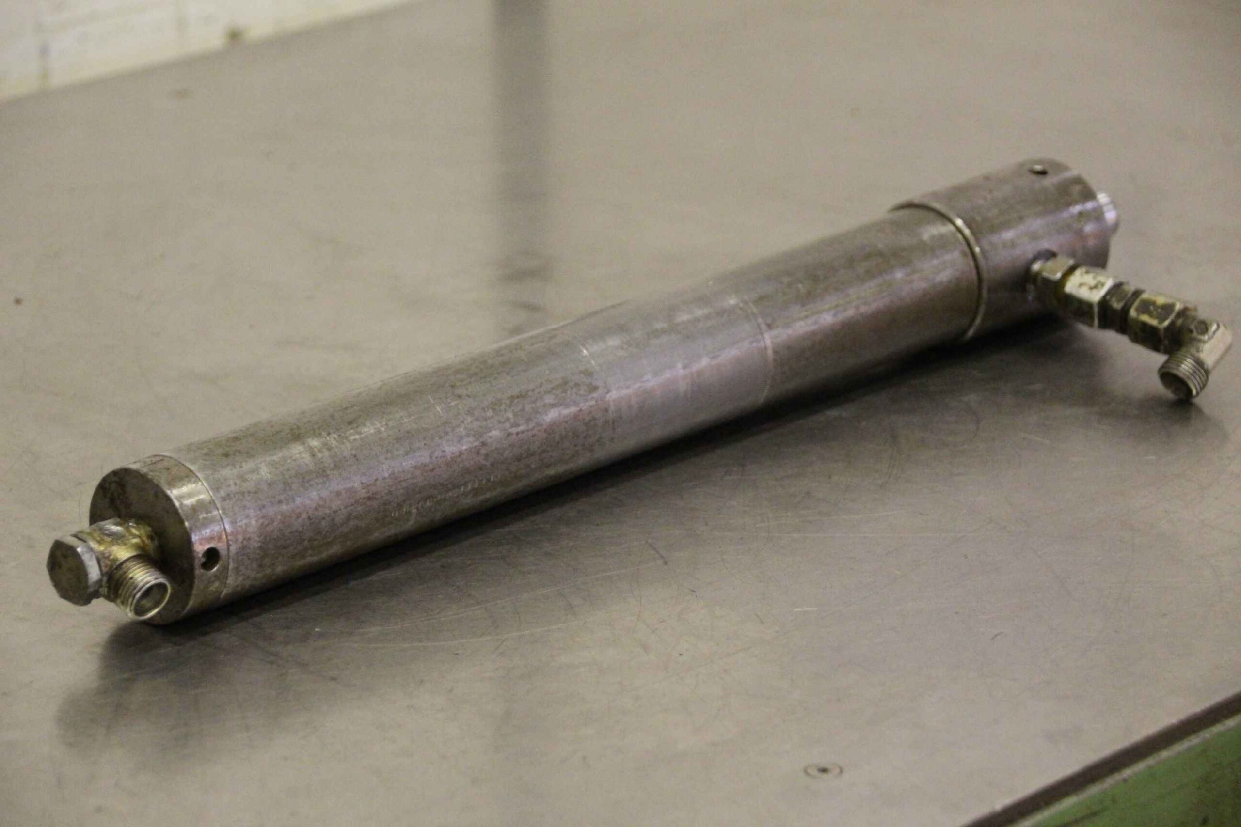 Hydraulikzylinder von Behringer - Hub 310 mm – Bild 2