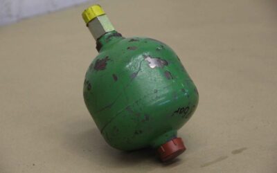 Alternative view of Druckspeicher von unbekannt - Ø 122 mm