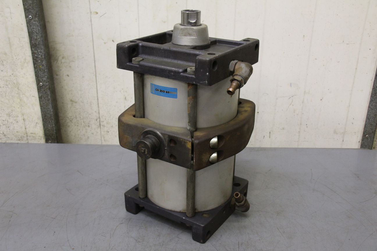 Pneumatikzylinder von Atlas Copco - C4-200-40 Hub 240 mm