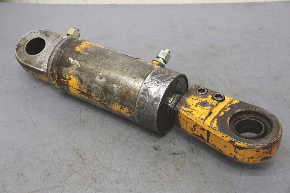 Hydraulikzylinder von unbekannt - Hub 75 mm