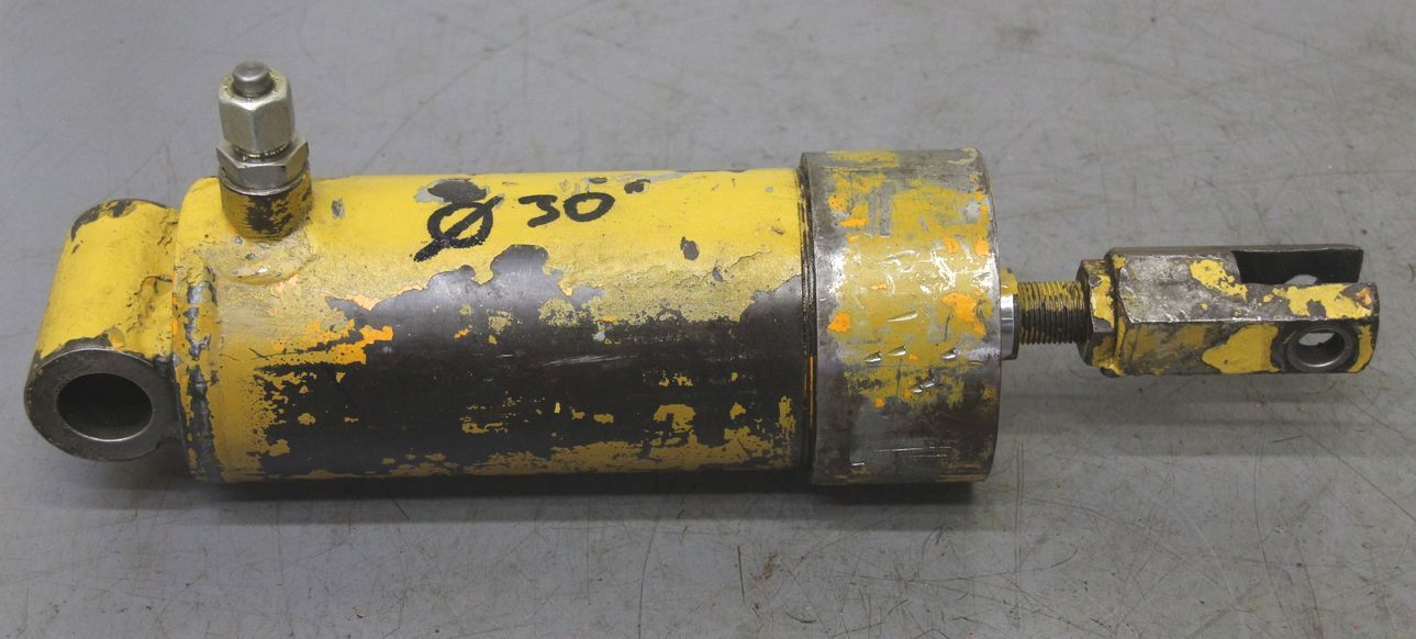 Hydraulikzylinder von unbekannt - Hub 30 mm – Bild 2