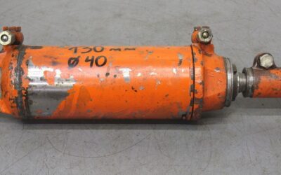 Alternative view of Hydraulikzylinder von unbekannt - Hub 130 mm