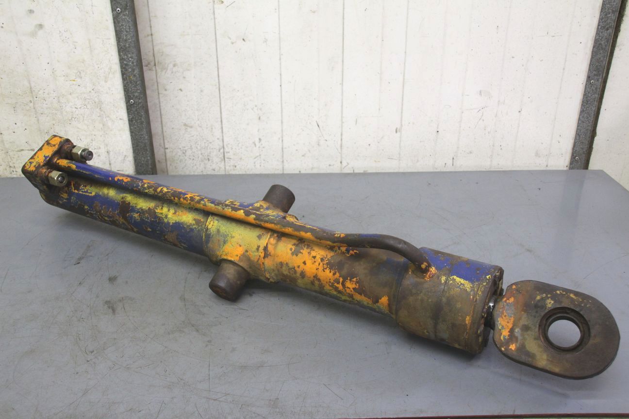 Hydraulikzylinder von Meiller - Hub 670 mm