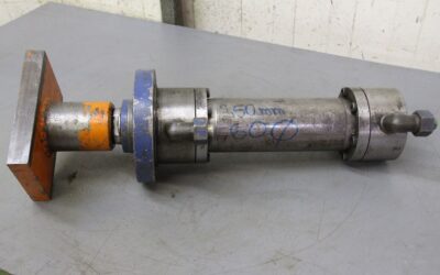 Alternative view of Hydraulikzylinder von unbekannt - Hub 250 mm