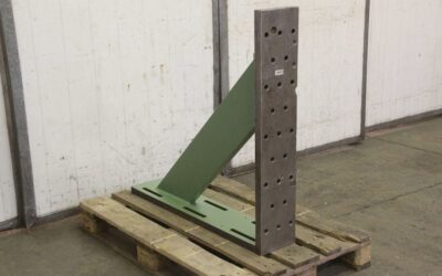 Alternative view of Aufspannwinkel mit Gewindebohrung M20 von unbekannt - 995/197/H995 mm