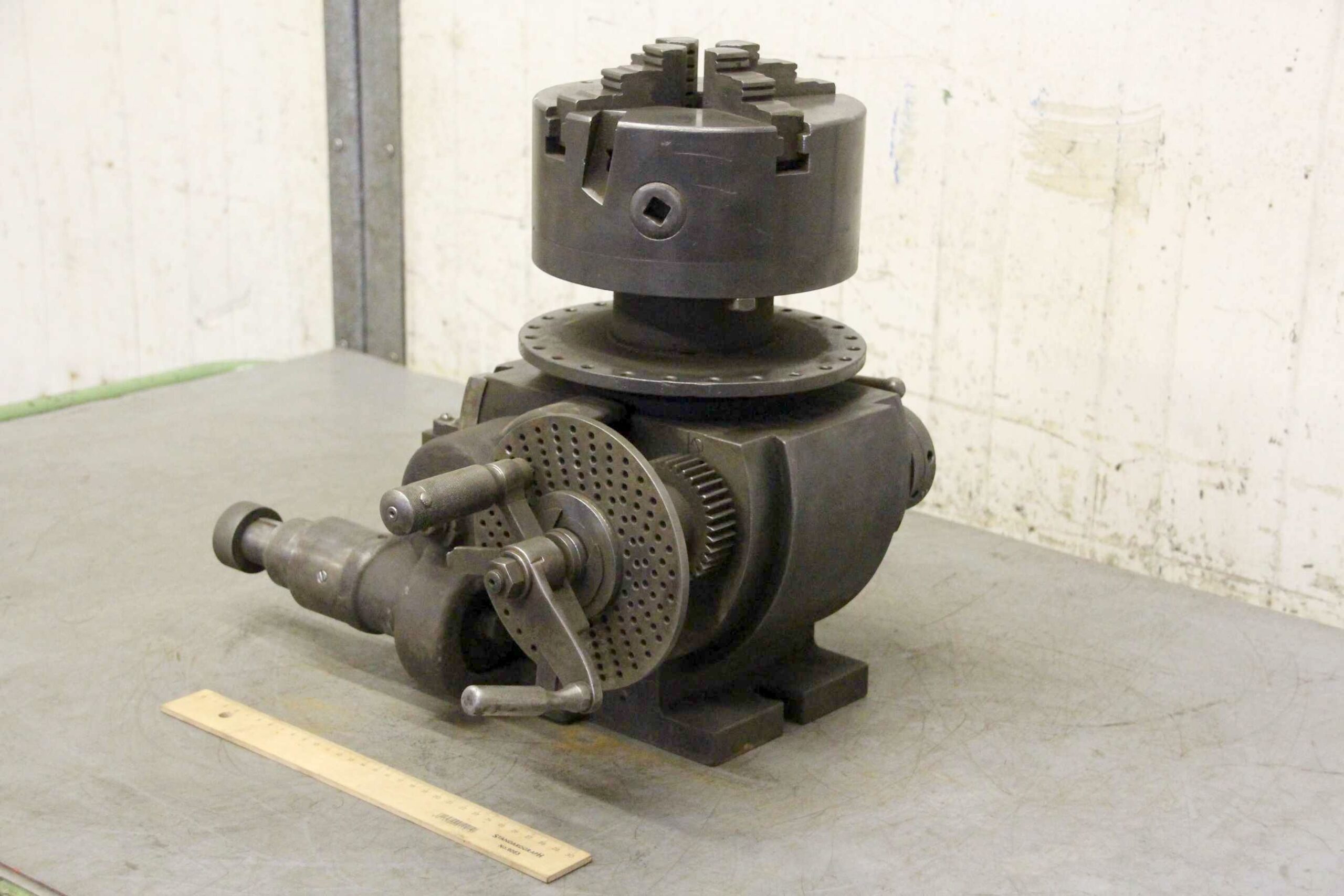 Rundtisch von unbekannt - schwenkbar Ø 205 mm