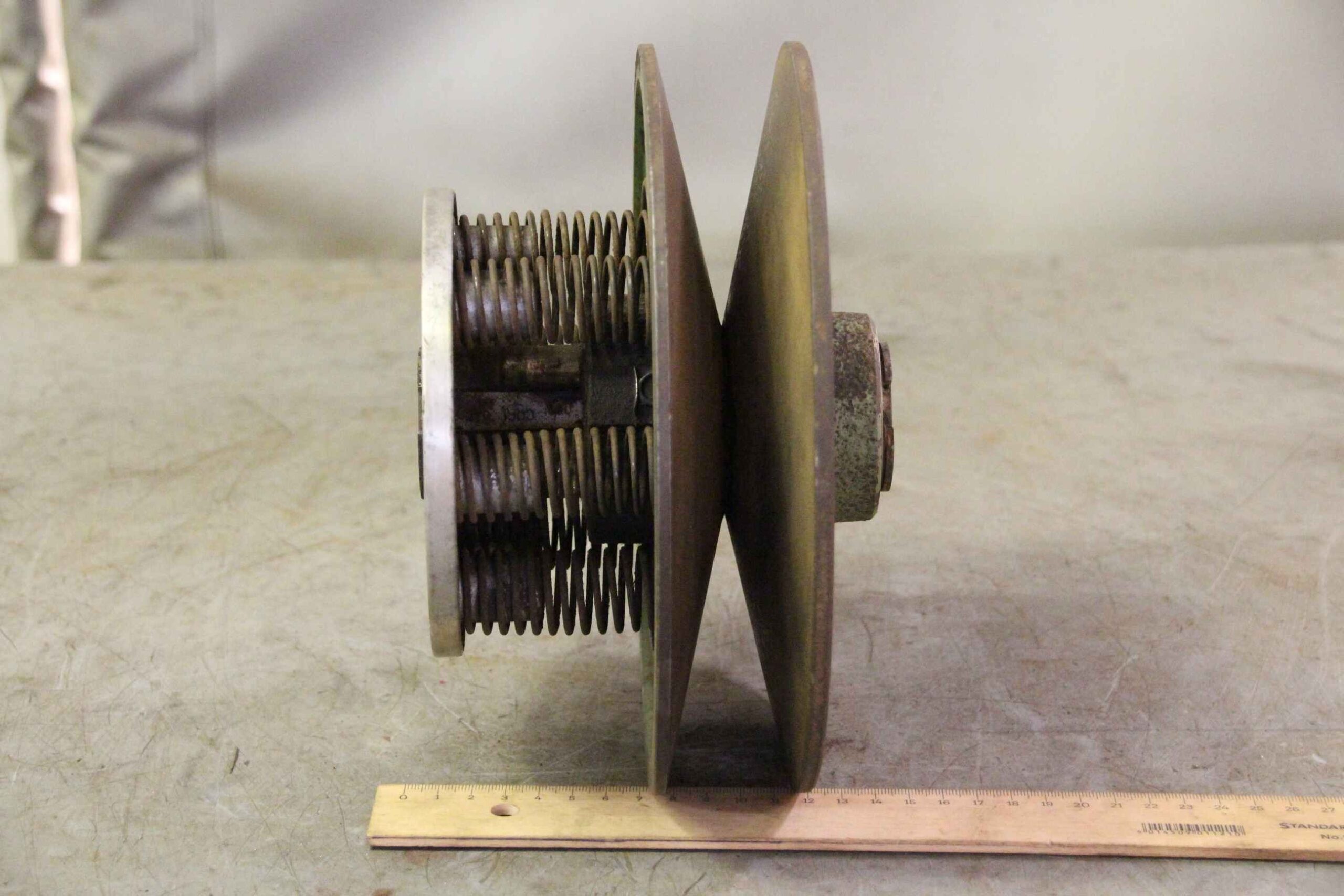 Variatorscheibe von VEB - Durchmesser 220/22 mm – Bild 3