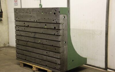 Aufspannwinkel mit T Nuten von unbekannt - 1667/1000/H1400 mm