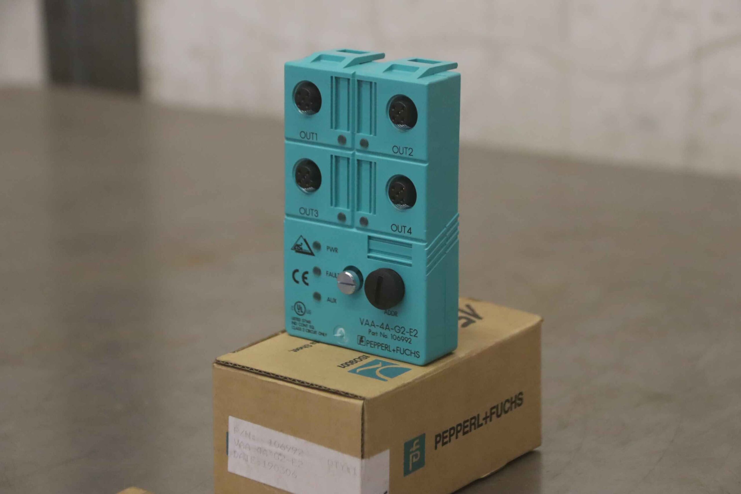 Interface Module von Pepperl+Fuchs - VAA-4A-G2-E2