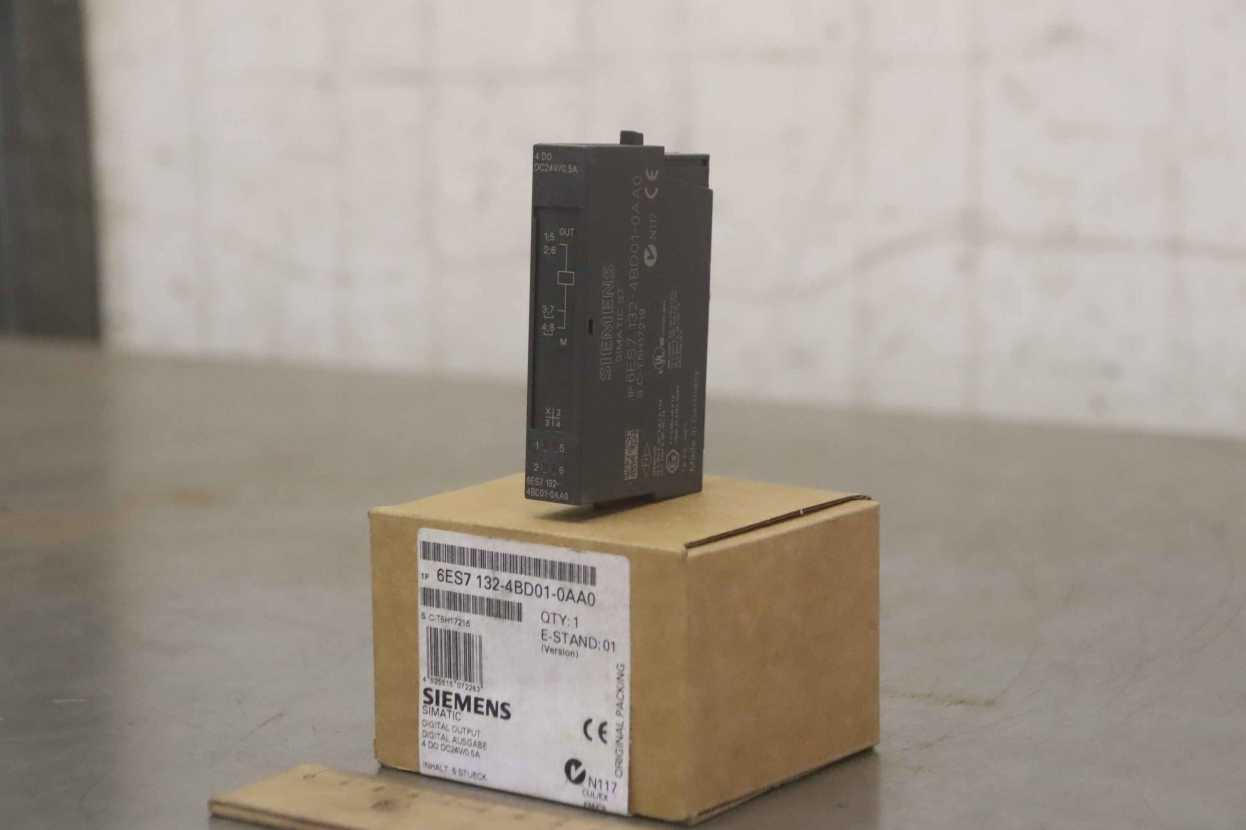 Elektronikmodule ET 200S 5 Stück von Siemens - 6ES7 132-4BD01-OAAO – Bild 2